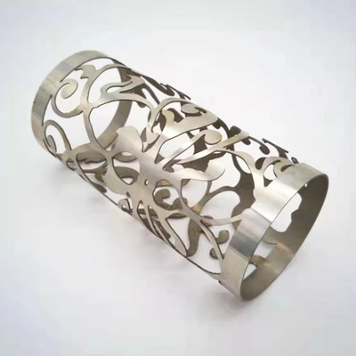 Laser de aço inoxidável de SGCC que corta o corte de alumínio do metal do tubo e que dobra serviços