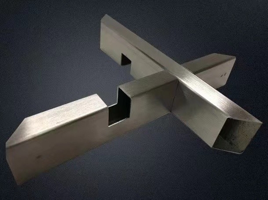 laser de aço inoxidável do IPE da fabricação do tubo de 12mm que corta o aço suave de aço estrutural do serviço