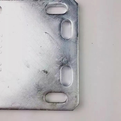 as peças encaixadas de aço inoxidável de 18mm na solda concreta da construção zincam chapeado